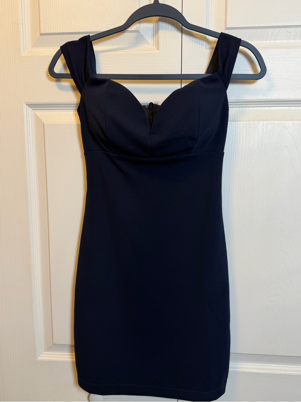 Honey & Rosie Navy Blue Bodycon Dress Size Small Sweetheart Neck Party Dress